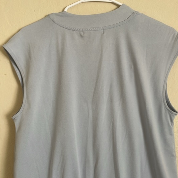 Top - Picture 4 of 4